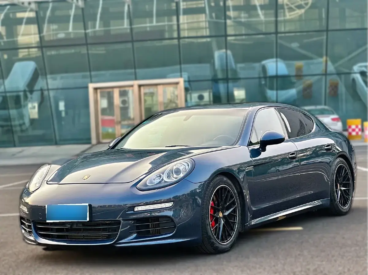 2014 Porsche Panamera 3.0T 320HP V6 7DCT