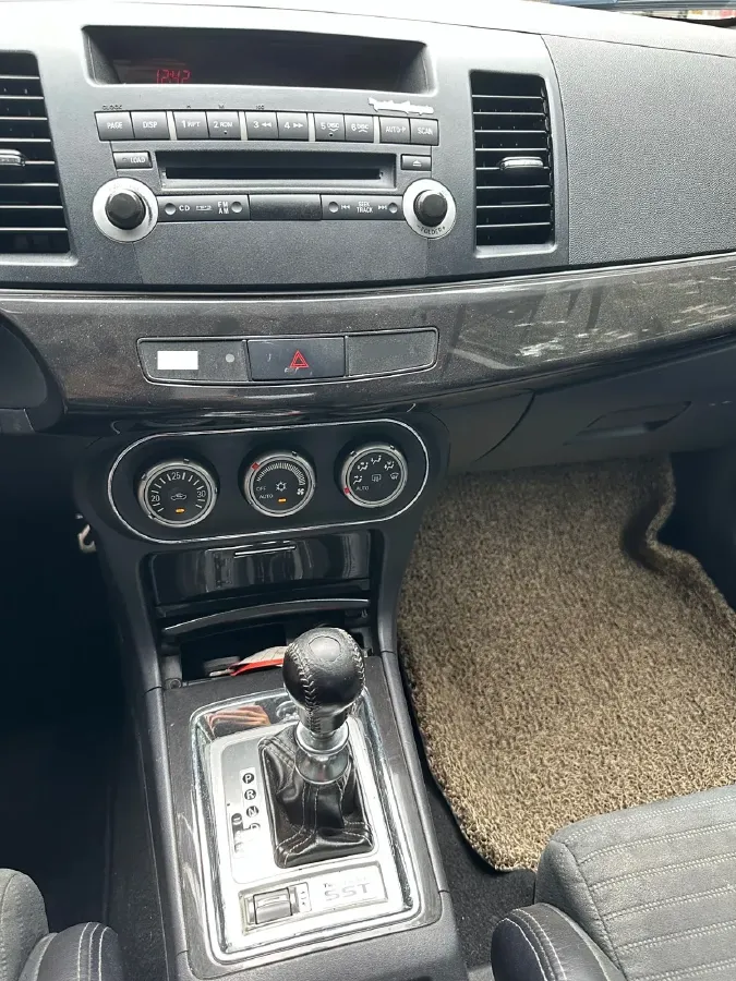 2008 Mitsubishi Lancer 2.0T 295HP L4 6DCT,autocango,china used car exporter,china ev exporter,chinese used car exporter,chinese used ev exporter