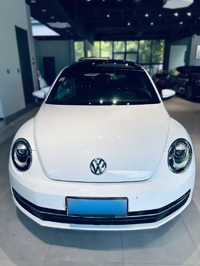 2015 Volkswagen Beetle 1.4T 160HP L4 7DCT