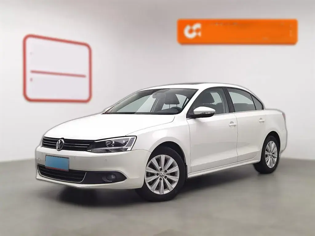 2014 Volkswagen Sagitar 1.4T 131HP L4 7DCT