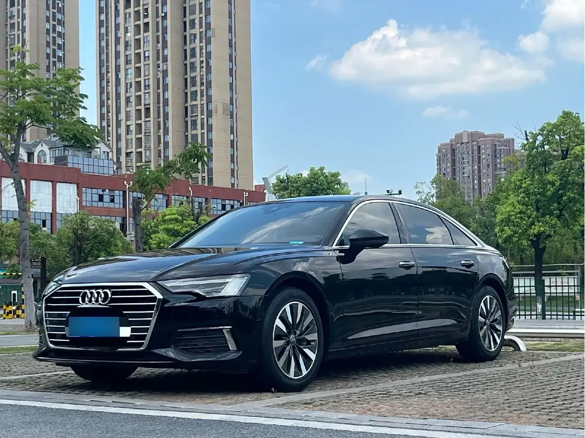 2021 Audi A6L 2.0T 224HP L4 7DCT
