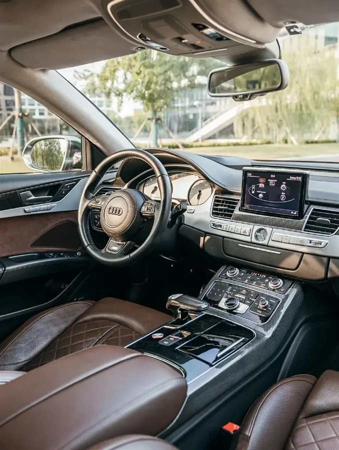 2016 Audi S8 4.0T 520HP V8 8AT,autocango,china used car exporter,china ev exporter,chinese used car exporter,chinese used ev exporter