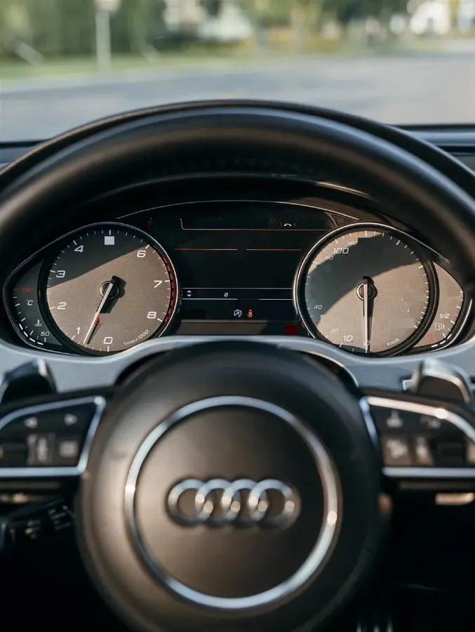 2016 Audi S8 4.0T 520HP V8 8AT,autocango,china used car exporter,china ev exporter,chinese used car exporter,chinese used ev exporter