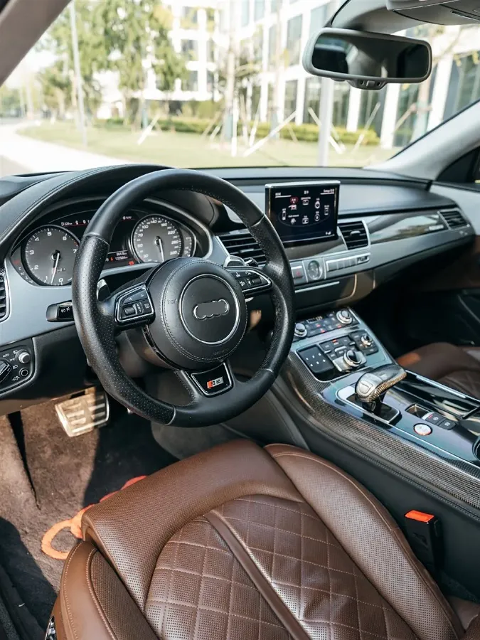 2016 Audi S8 4.0T 520HP V8 8AT,autocango,china used car exporter,china ev exporter,chinese used car exporter,chinese used ev exporter