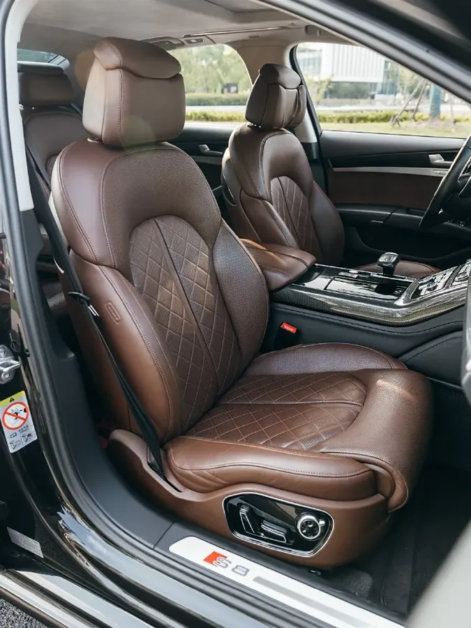 2016 Audi S8 4.0T 520HP V8 8AT,autocango,china used car exporter,china ev exporter,chinese used car exporter,chinese used ev exporter