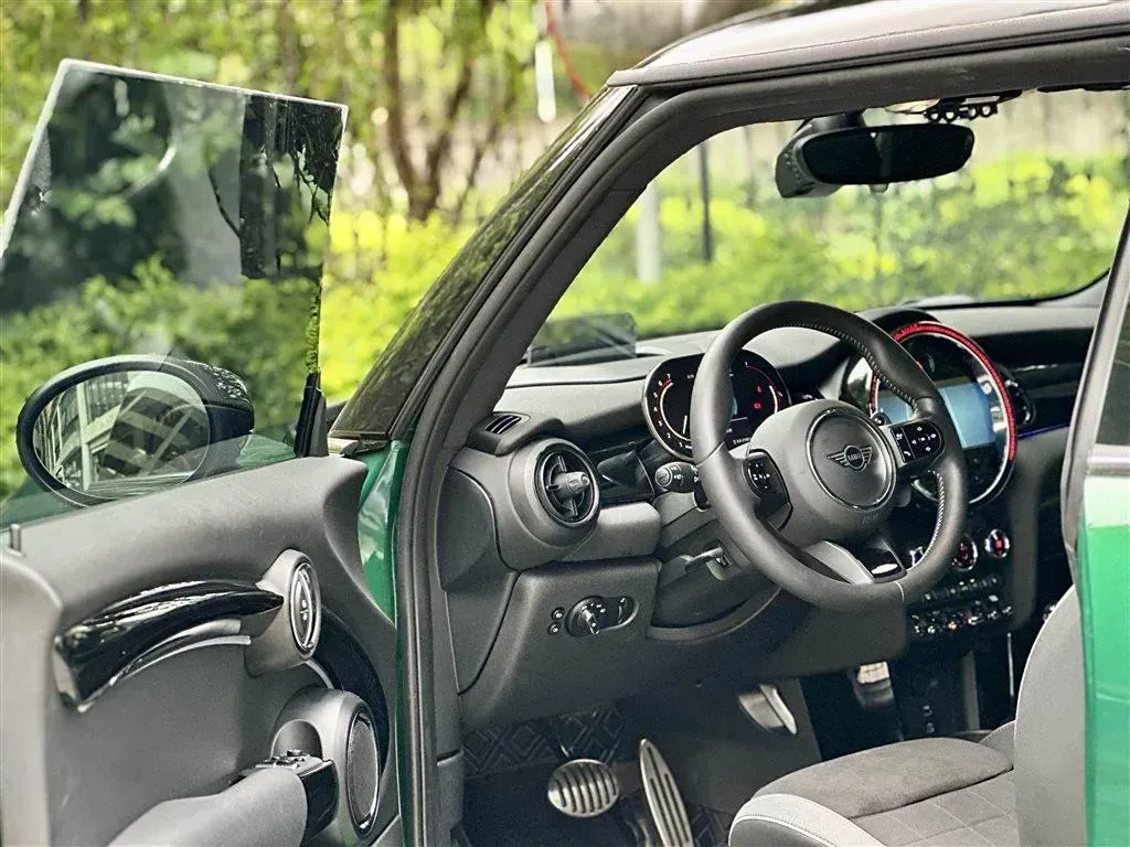 2023 MINI JCW COUNTRYMAN 2.0T 272HP L4 8AT,autocango,china used car exporter,china ev exporter,chinese used car exporter,chinese used ev exporter