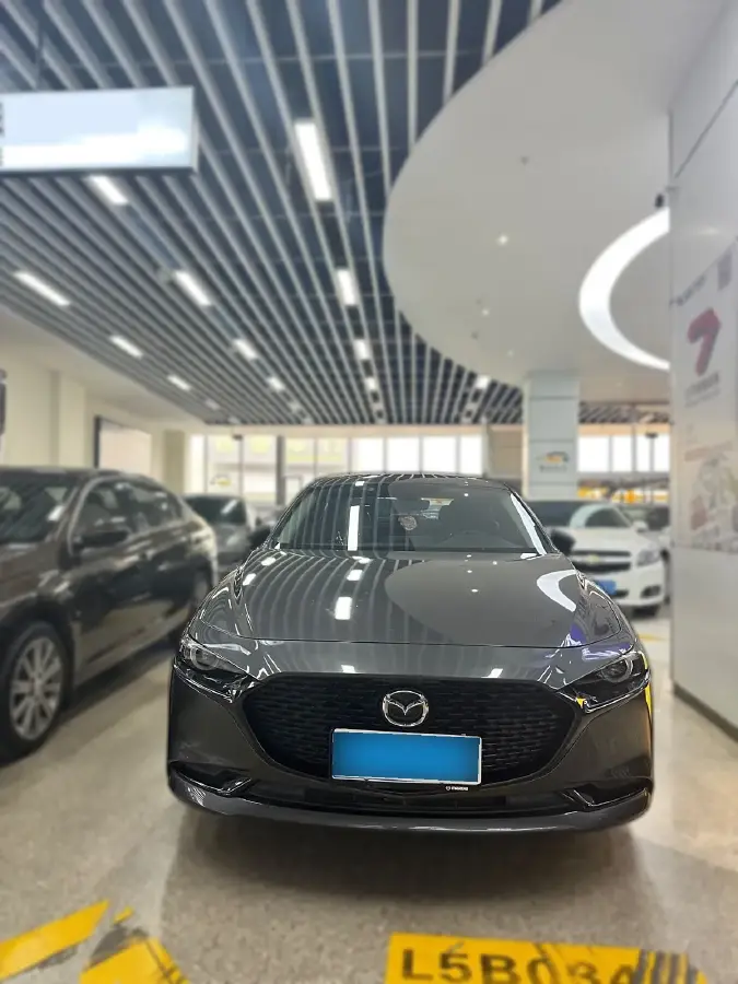 2020 Mazda 3 Axela 2.0L 158HP L4 6AT