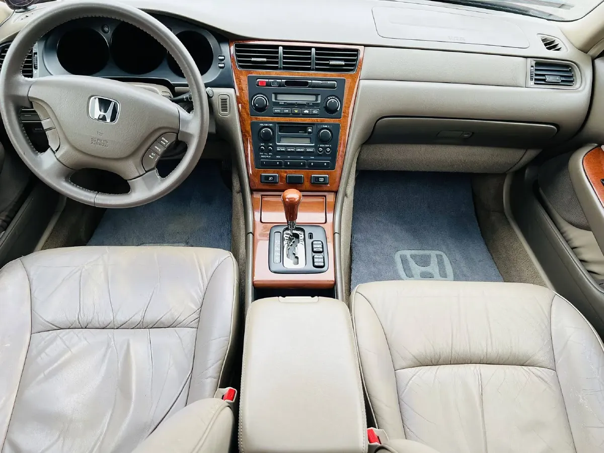 2004 Honda Legend 3.5L 200HP V6 4AT,autocango,china used car exporter,china ev exporter,chinese used car exporter,chinese used ev exporter