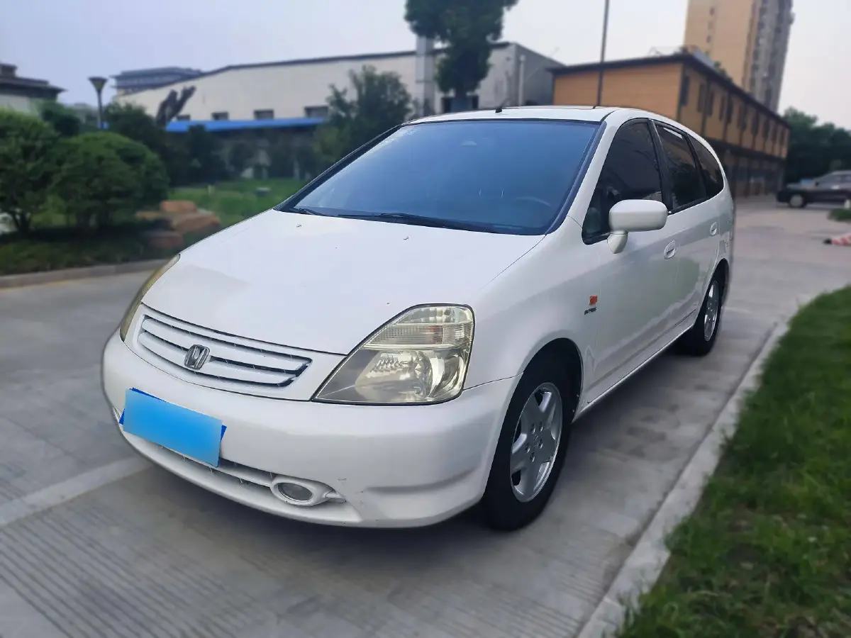 2004 Honda Stream 2.0L 156HP L4 5AT