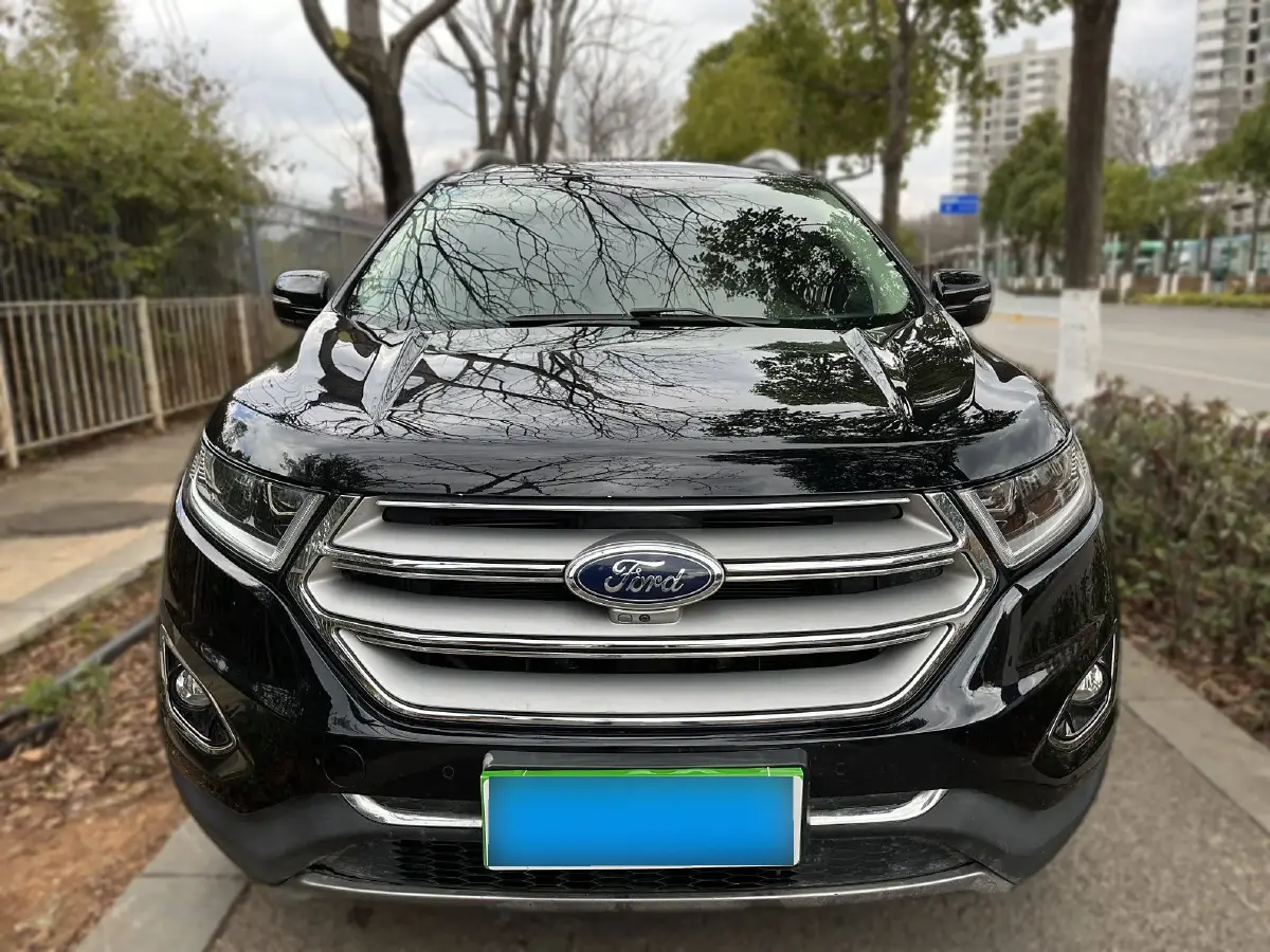 2018 Ford Edge 2.0T 245HP L4 6AT