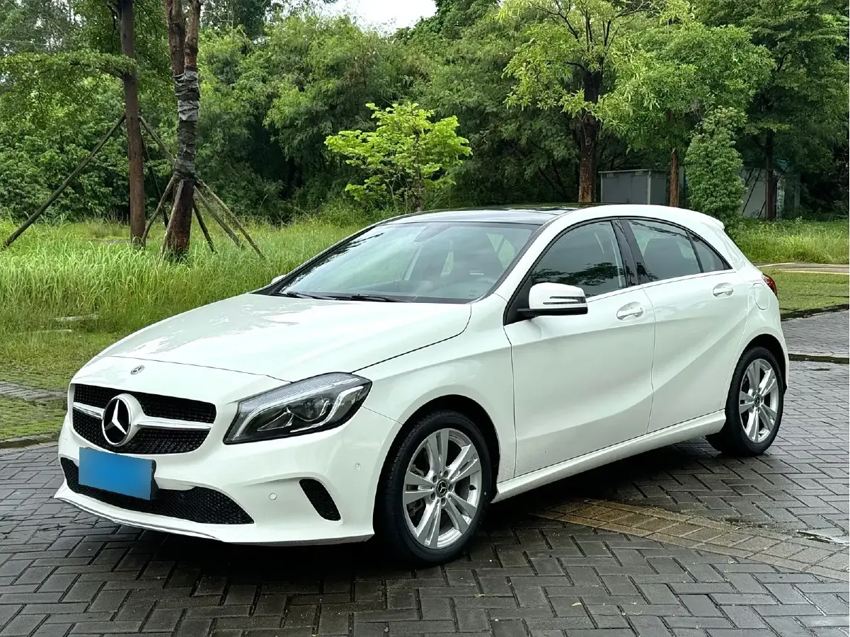 2018 Mercedes-Benz A Class 1.6T 156HP L4 7DCT