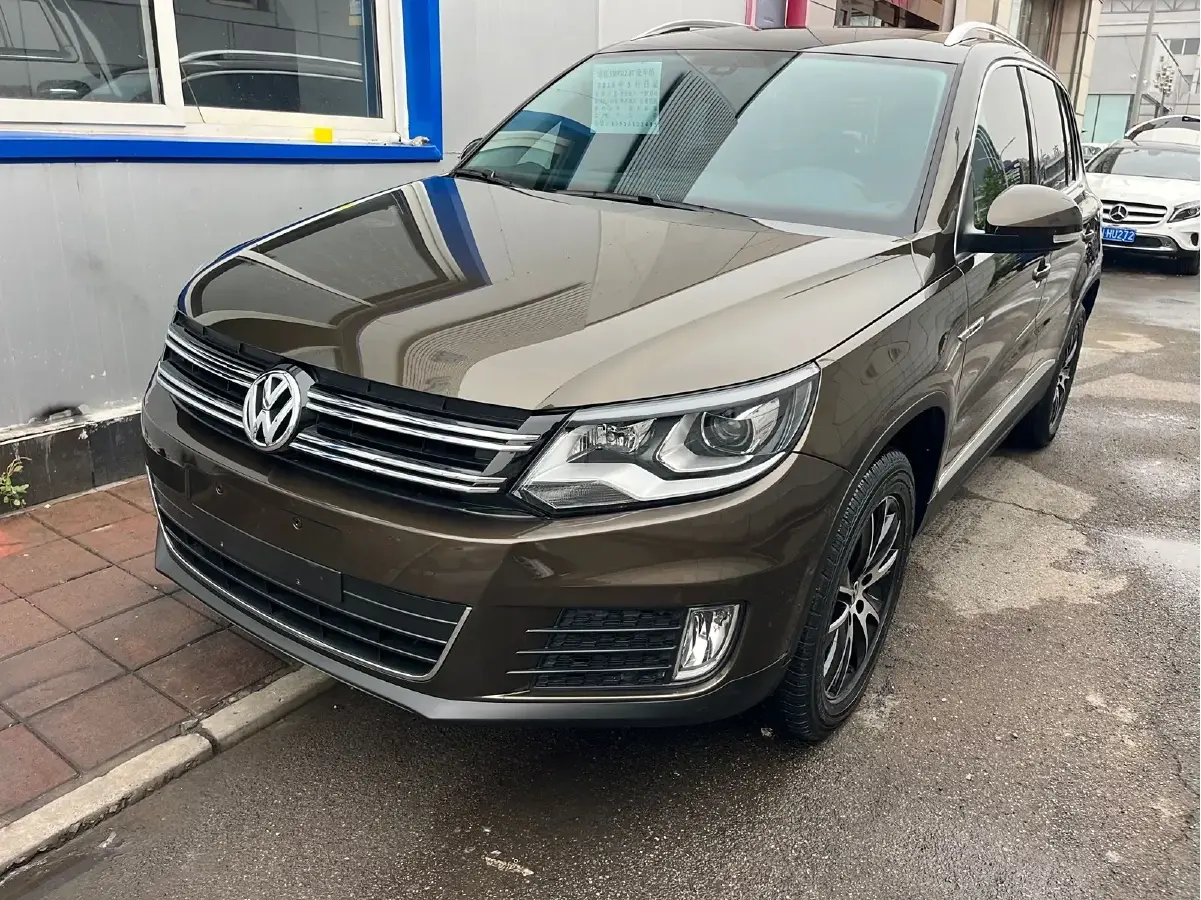 2016 Volkswagen Tiguan 2.0T 200HP L4 6AT