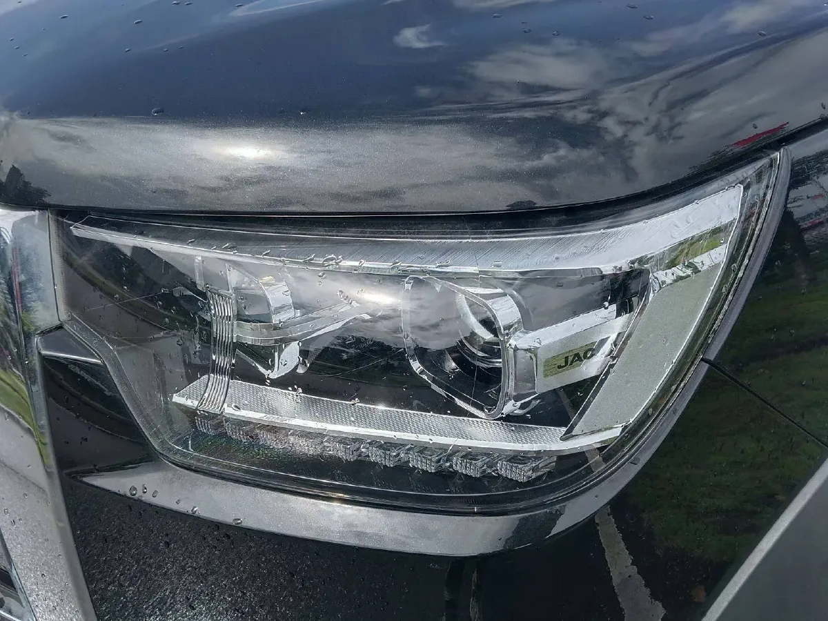 2020 JAC T8 2.0T 150HP L4 6MT,autocango,china used car exporter,china ev exporter,chinese used car exporter,chinese used ev exporter