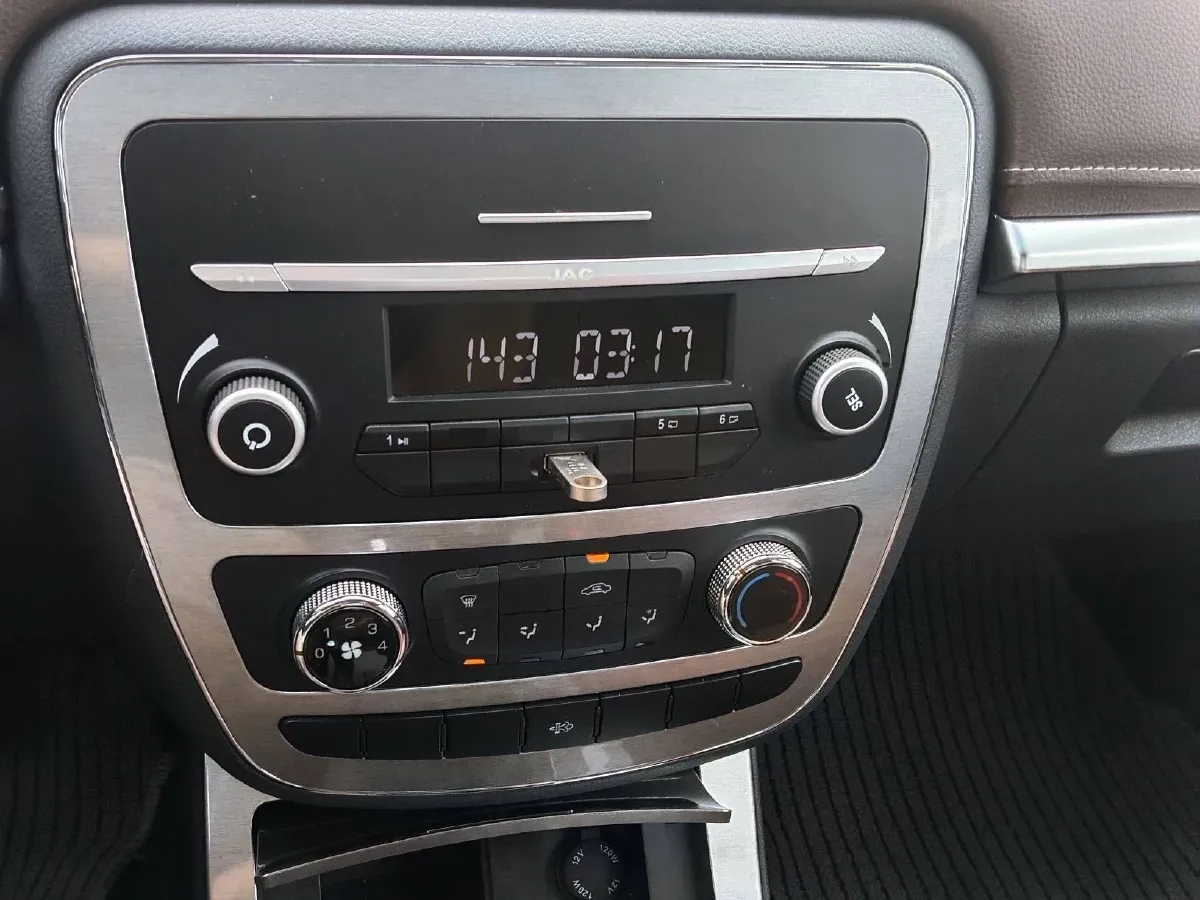 2020 JAC T8 2.0T 150HP L4 6MT,autocango,china used car exporter,china ev exporter,chinese used car exporter,chinese used ev exporter