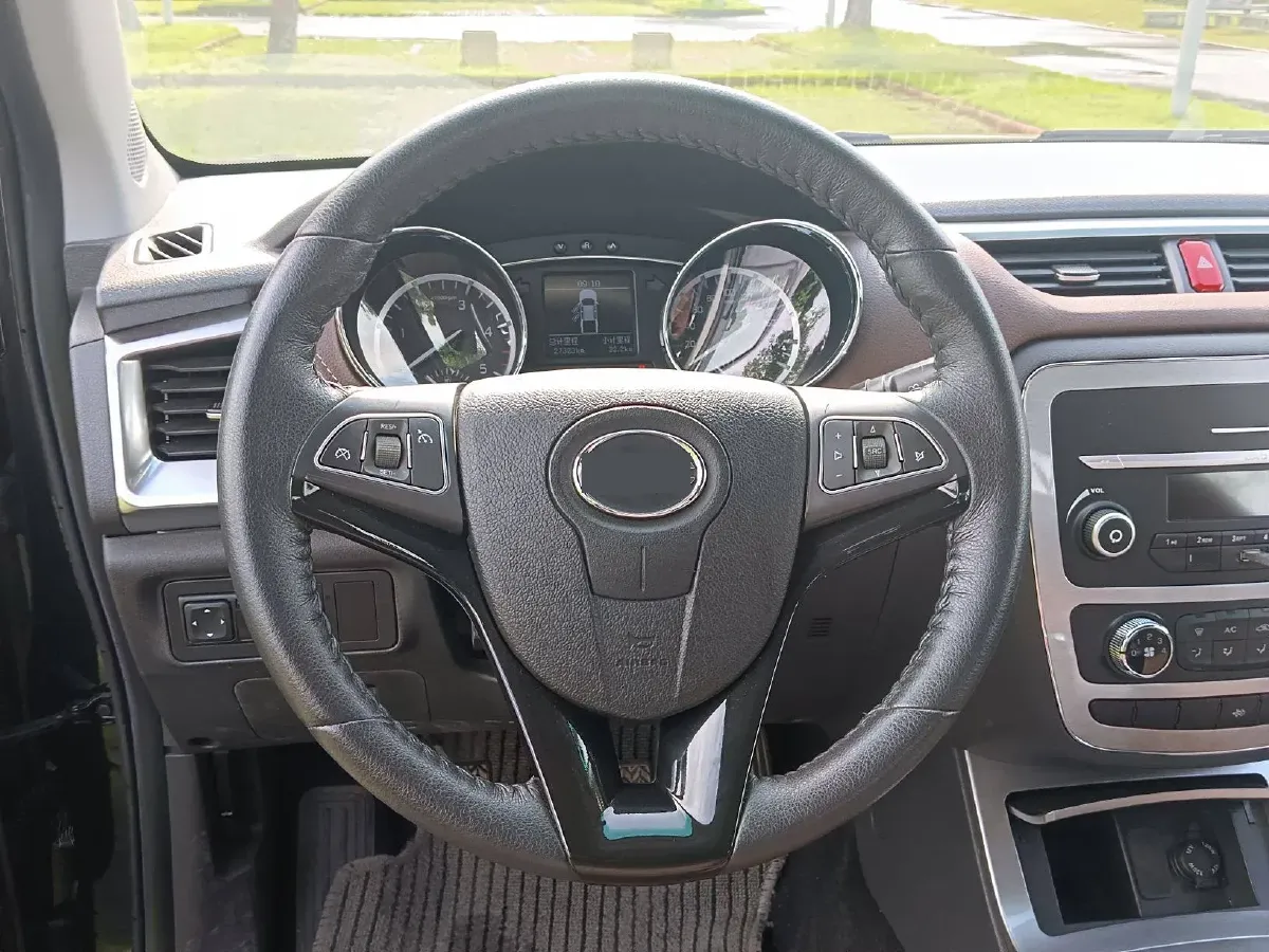 2020 JAC T8 2.0T 150HP L4 6MT,autocango,china used car exporter,china ev exporter,chinese used car exporter,chinese used ev exporter