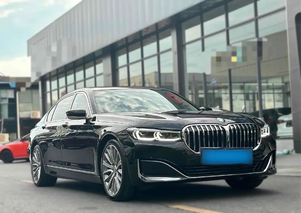 2019 BMW 7 Series 3.0T 340HP L6 8AT