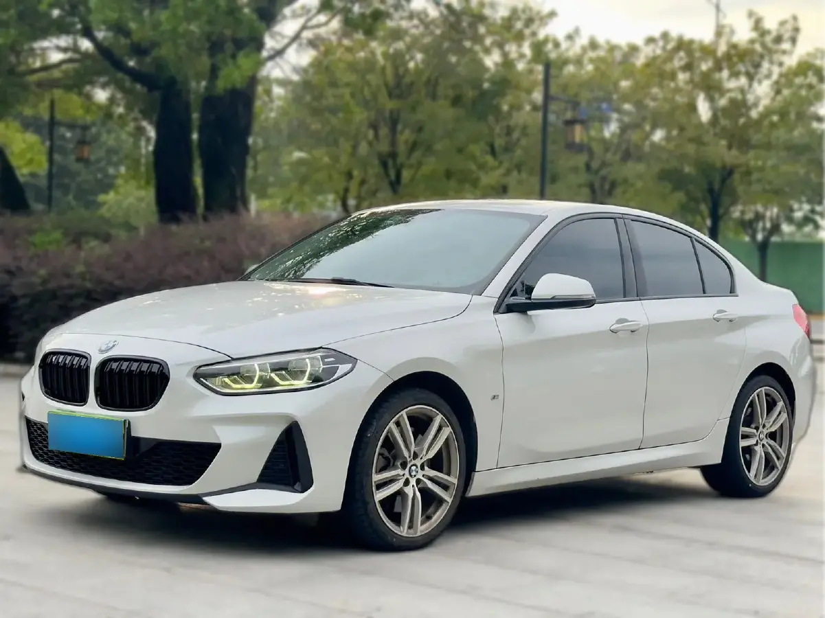2019 BMW 1 Series 2.0T 192HP L4 8AT