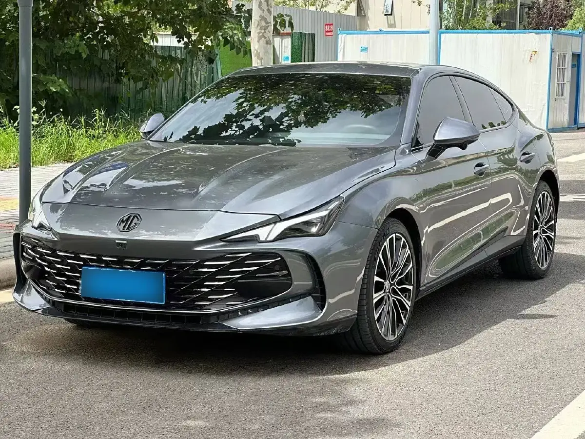 2023 MG 7 2.0T 261HP L4 9AT