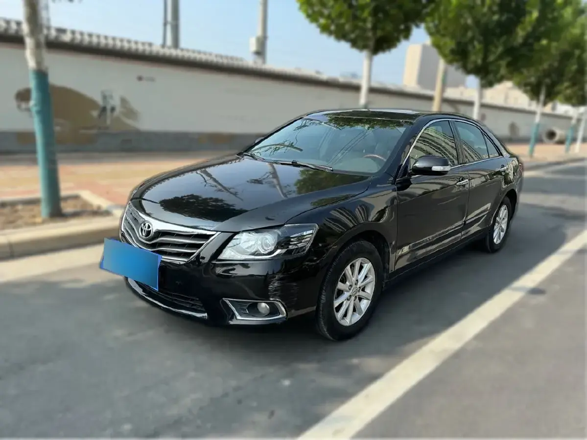 2013 Toyota Camry 2.0L 147HP L4 4AT