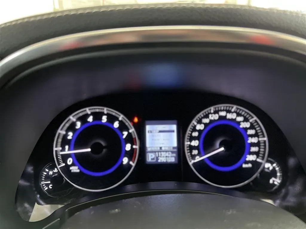 2015 Infiniti QX70 3.7L 351HP V6 7AT,autocango,china used car exporter,china ev exporter,chinese used car exporter,chinese used ev exporter