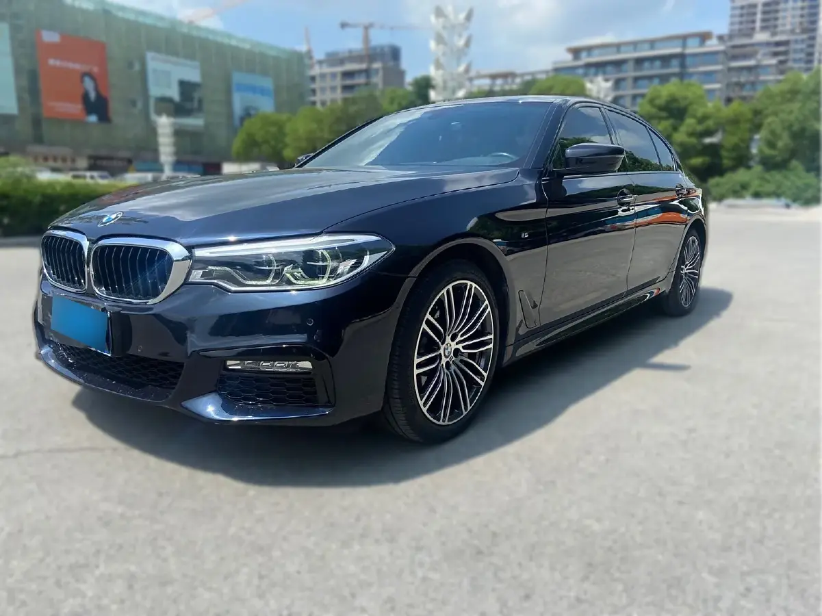 2018 BMW 5 Series 2.0T 252HP L4 8AT