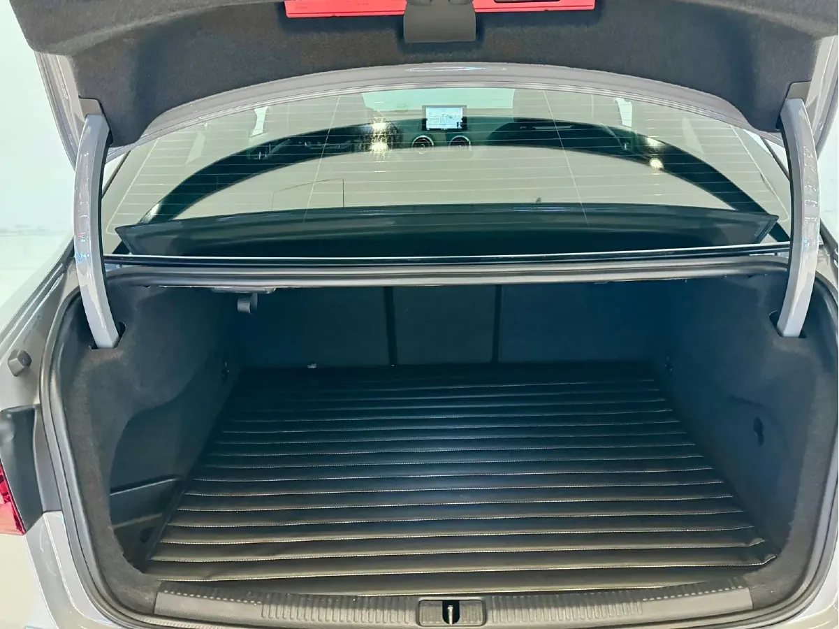 2017 Audi RS 3 2.5T 400HP L5 7DCT,autocango,china used car exporter,china ev exporter,chinese used car exporter,chinese used ev exporter