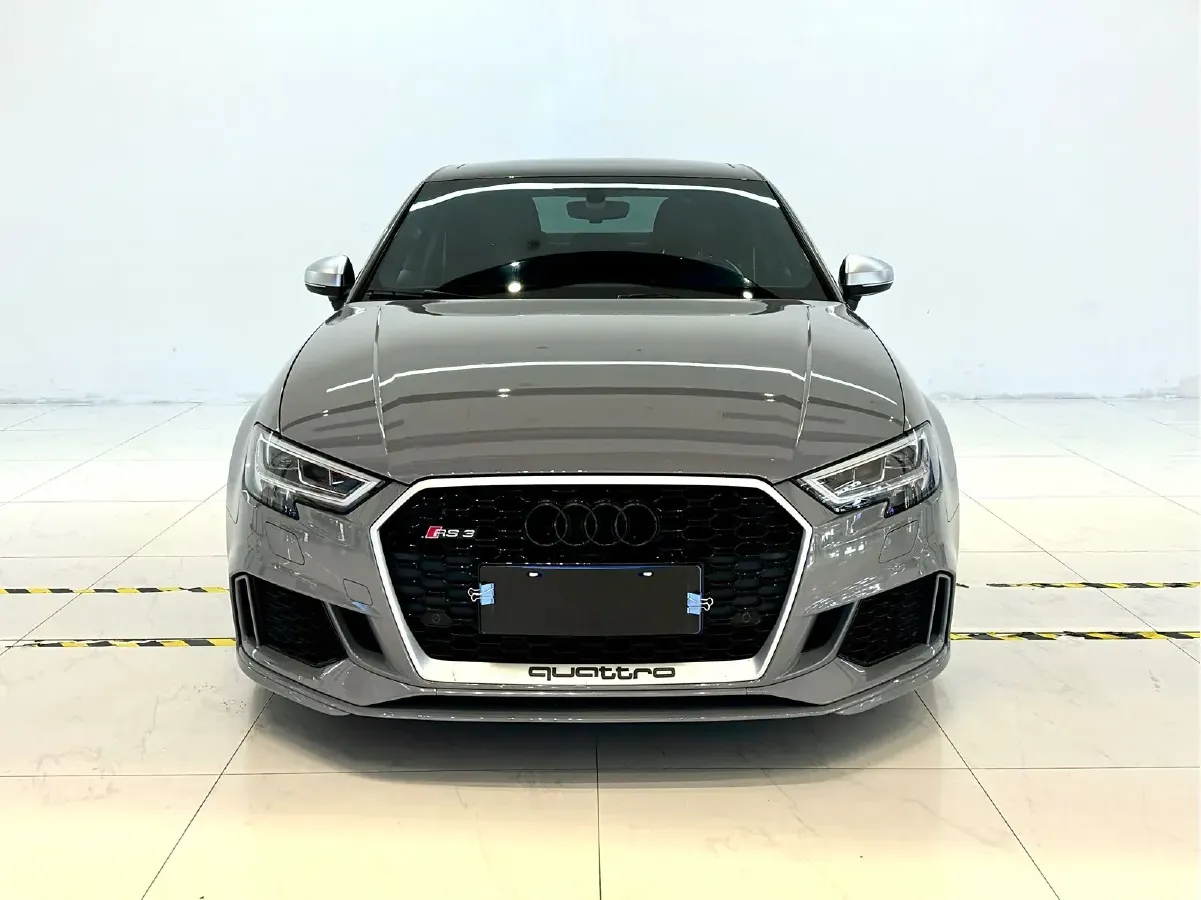 2017 Audi RS 3 2.5T 400HP L5 7DCT,autocango,china used car exporter,china ev exporter,chinese used car exporter,chinese used ev exporter