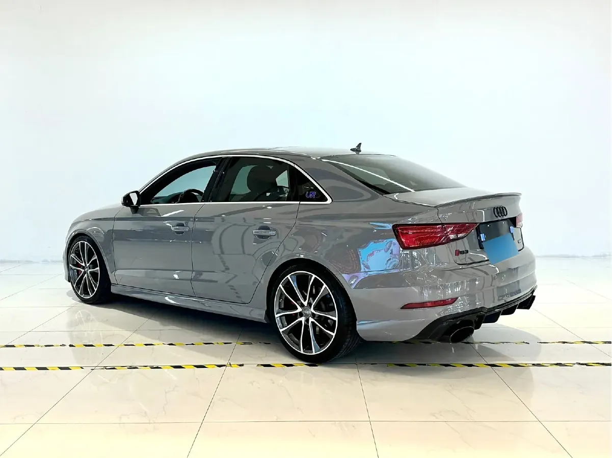 2017 Audi RS 3 2.5T 400HP L5 7DCT,autocango,china used car exporter,china ev exporter,chinese used car exporter,chinese used ev exporter