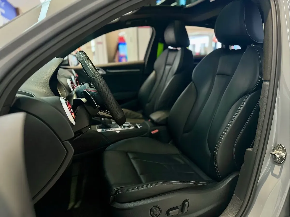 2017 Audi RS 3 2.5T 400HP L5 7DCT,autocango,china used car exporter,china ev exporter,chinese used car exporter,chinese used ev exporter