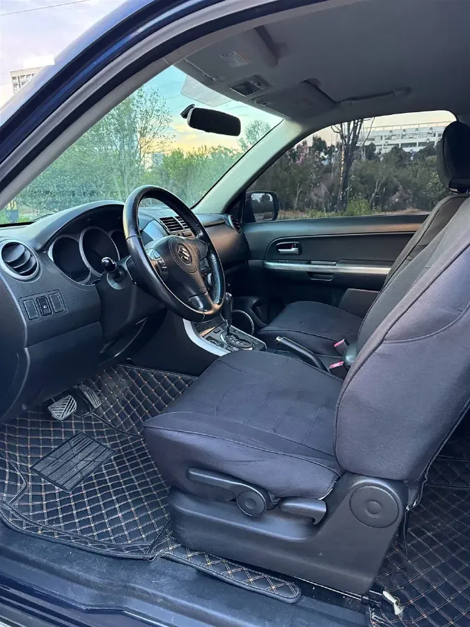 2008 Suzuki Grand Vitara 2.4L 166HP L4 4AT,autocango,china used car exporter,china ev exporter,chinese used car exporter,chinese used ev exporter