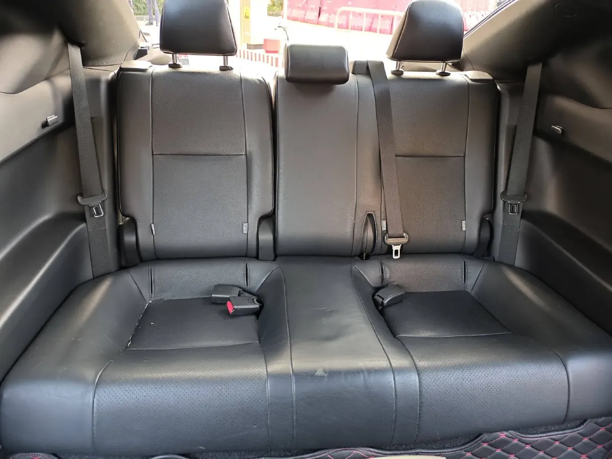 2011 Toyota Zelas 2.5L 178HP L4 6AT,autocango,china used car exporter,china ev exporter,chinese used car exporter,chinese used ev exporter