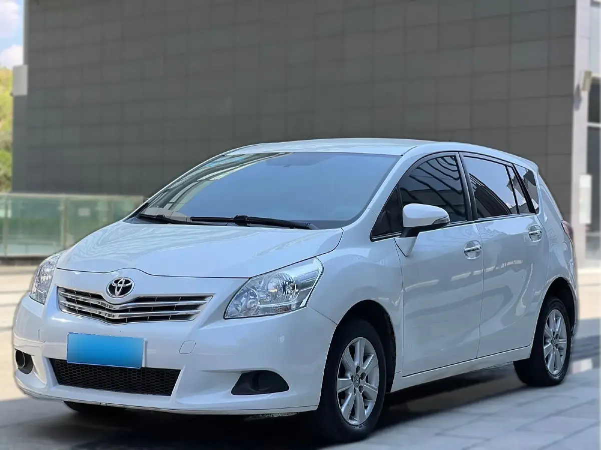 2015 Toyota Verso 1.8L 140HP L4 CVT