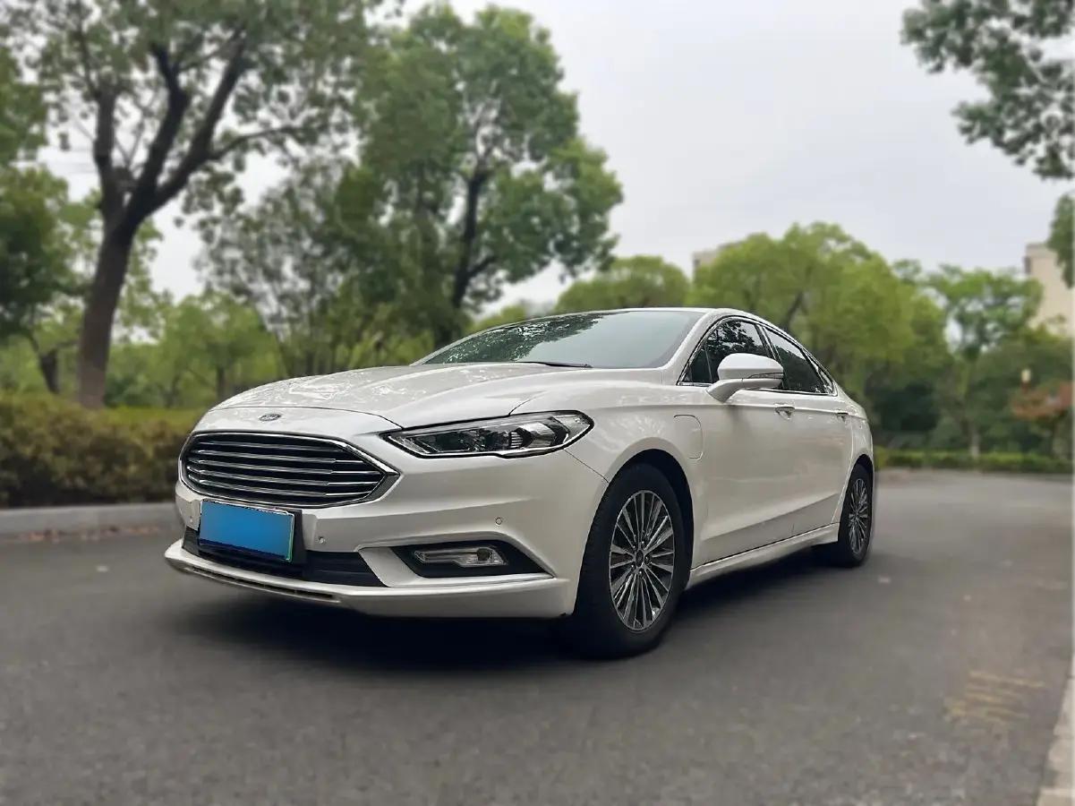 2018 Ford Mondeo 2.0L 143HP L4 E-CVT PHEV 9KWH