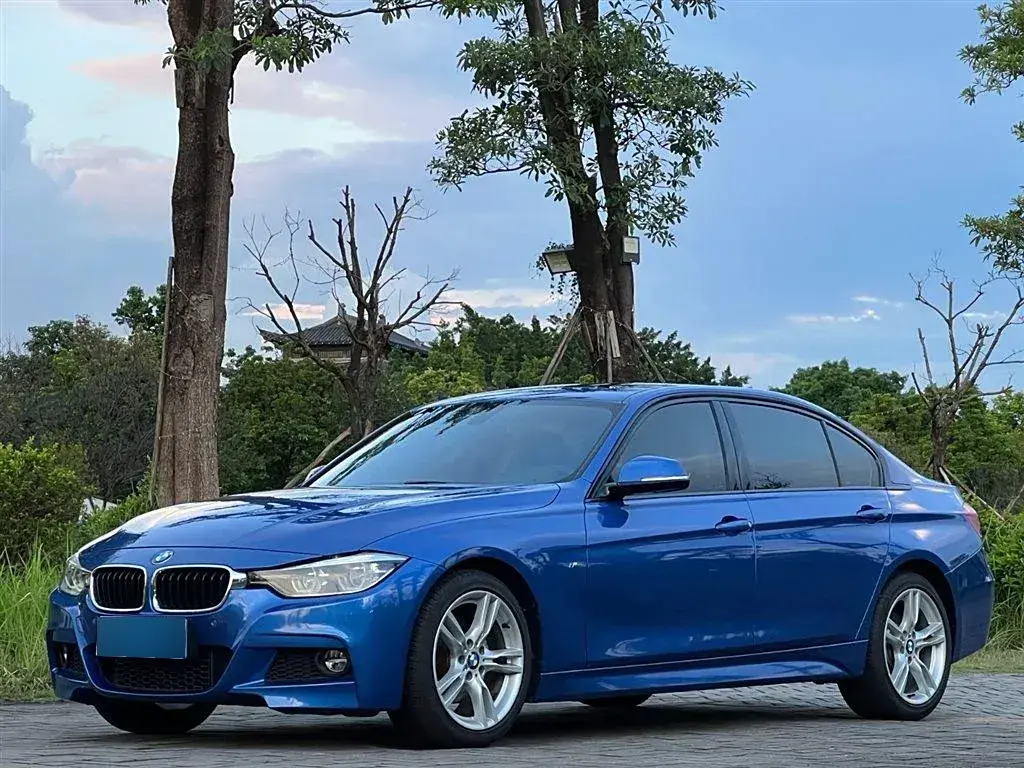 2017 BMW 3 Series 2.0T 184HP L4 8AT