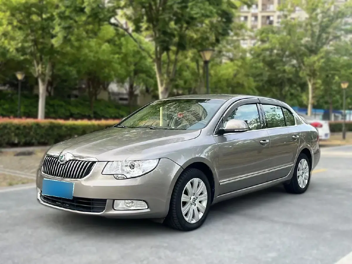 2010 Skoda Superb 1.4T 131HP L4 7DCT