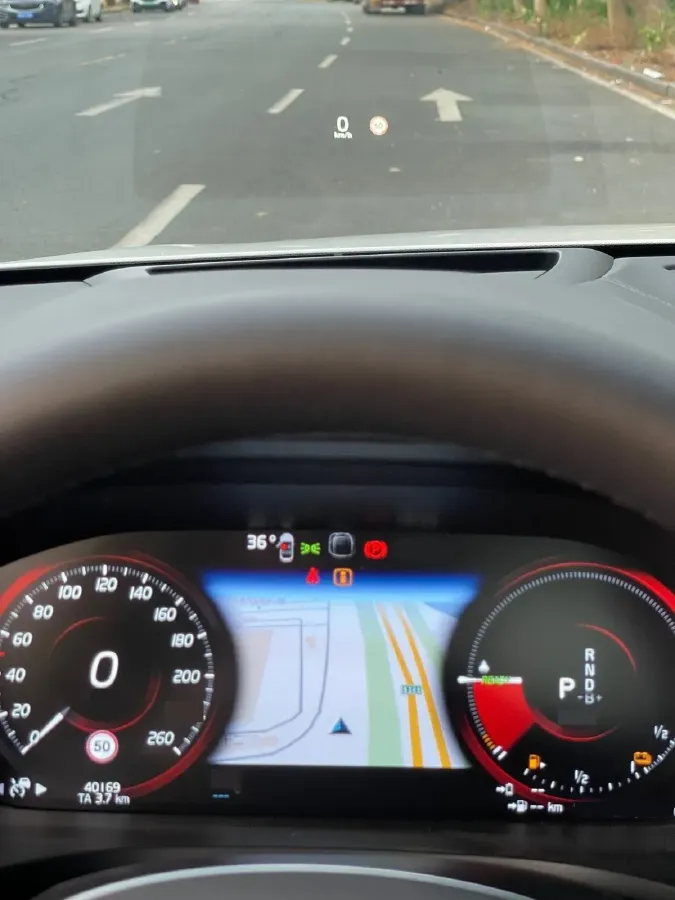 2022 Volvo S60 PHEV 2.0T 303HP L4 8AT PHEV 11.6KWH,autocango,china used car exporter,china ev exporter,chinese used car exporter,chinese used ev exporter