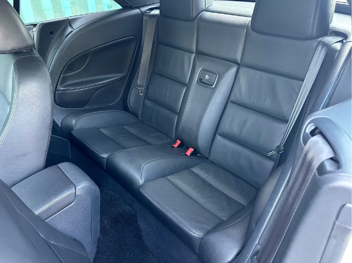 2011 Volkswagen Eos 2.0T 211HP L4 6DCT,autocango,china used car exporter,china ev exporter,chinese used car exporter,chinese used ev exporter