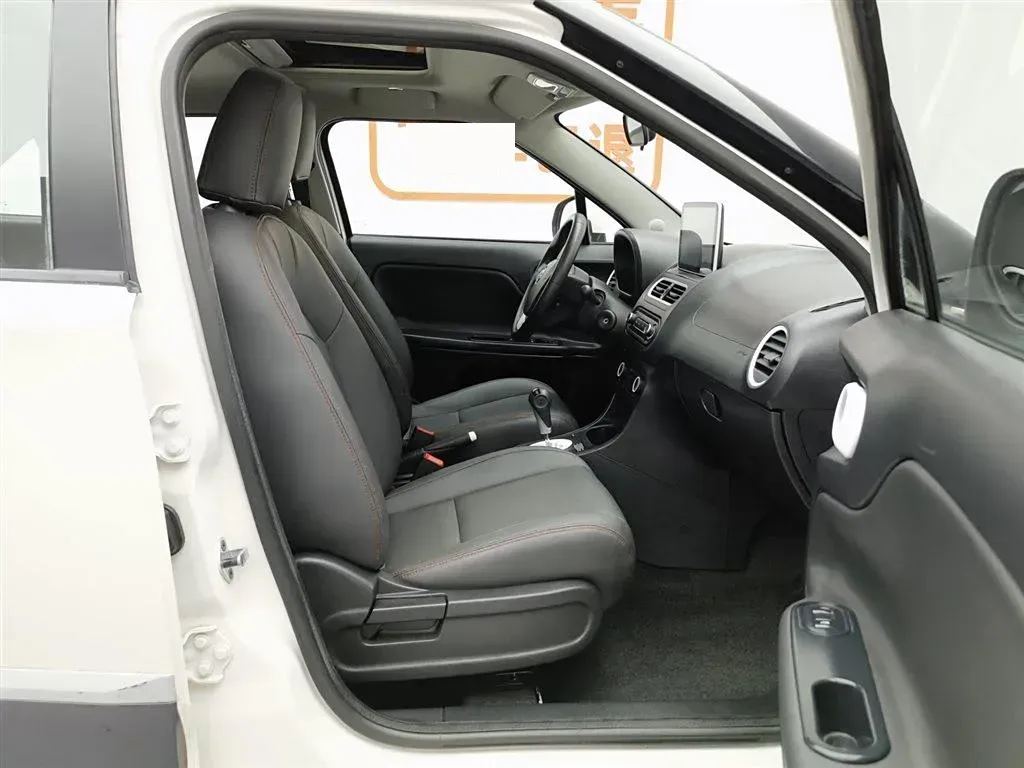 2015 MG 3SW 1.5L 109HP L4 5AMT,autocango,china used car exporter,china ev exporter,chinese used car exporter,chinese used ev exporter