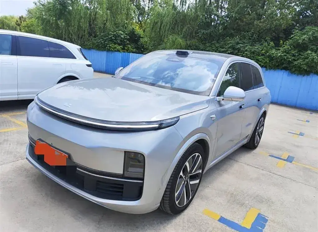 2023 Li L8 Range Extended 154HP REEV 40.9KWH