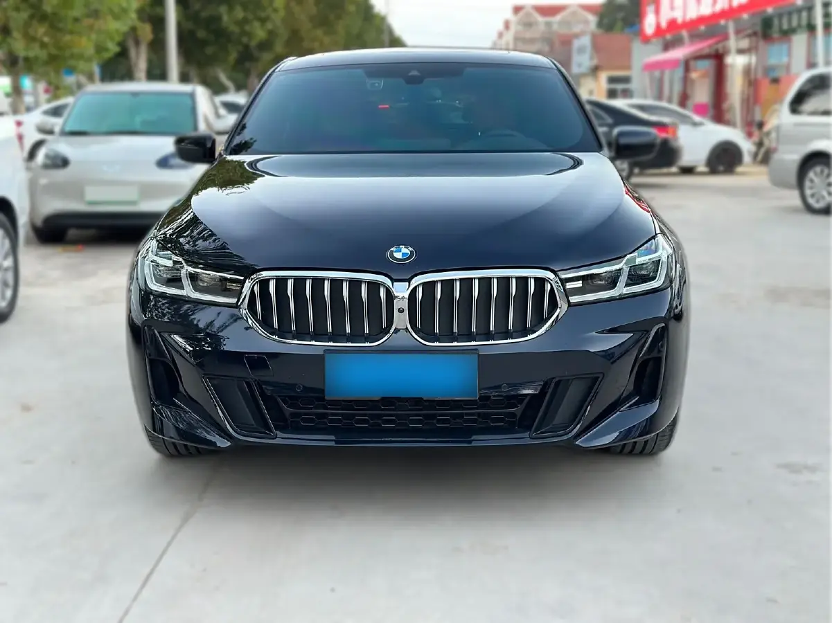 2022 BMW 6 Series GT 2.0T 245HP L4 8AT