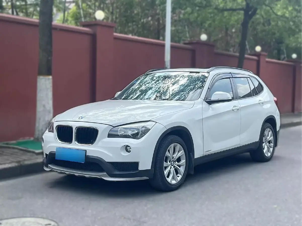 2014 BMW X1 2.0T 156HP L4 8AT