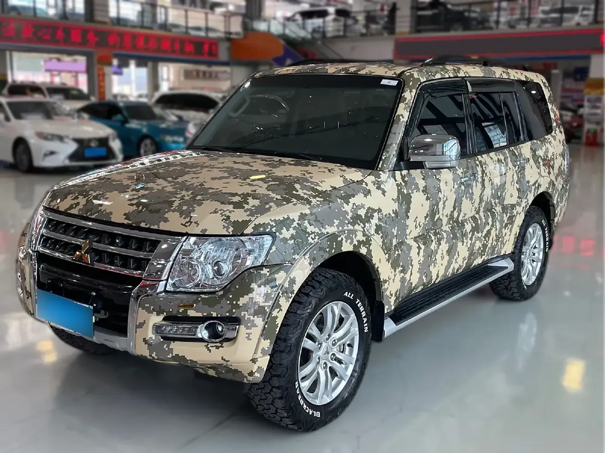 2011 Mitsubishi Pajero 3.8L 243HP V6 5AT