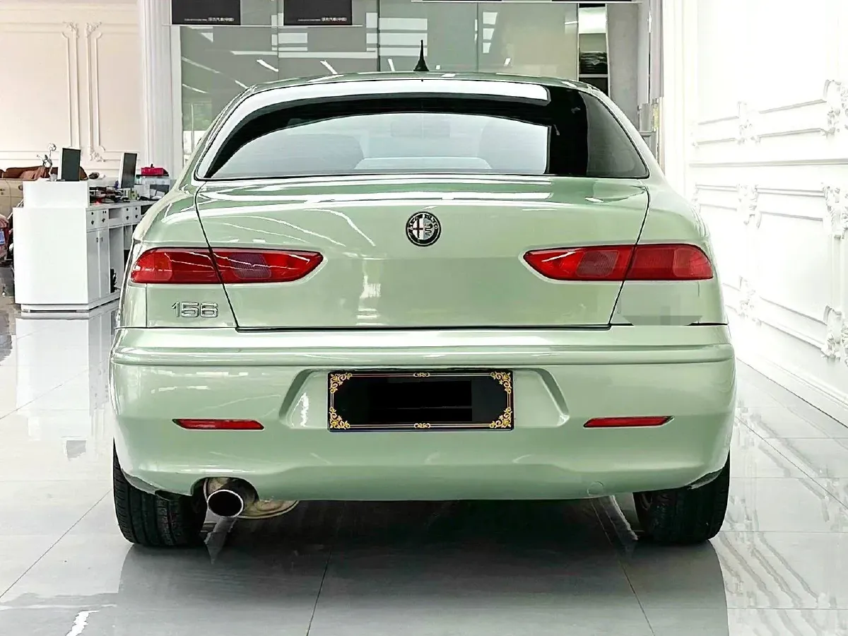 2004 Alfa Romeo 156 2.0L 165HP L4 5AT,autocango,china used car exporter,china ev exporter,chinese used car exporter,chinese used ev exporter
