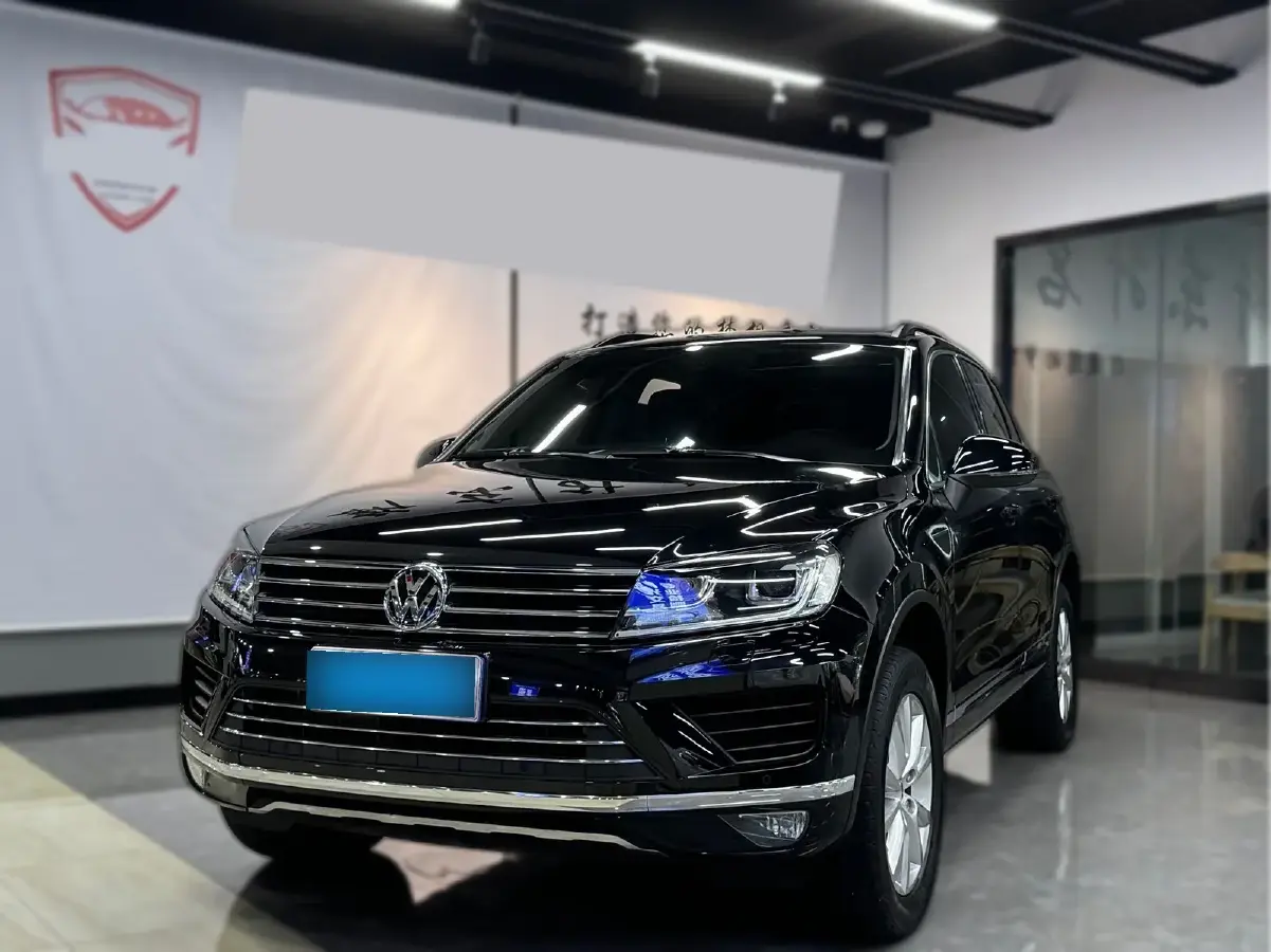 2017 Volkswagen Touareg 3.0T 320HP V6 8AT