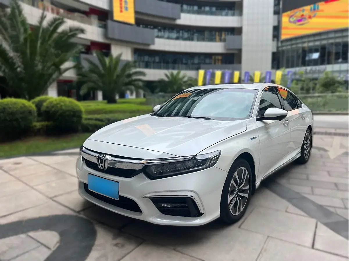 2019 Honda Inspire 2.0L 146HP L4 E-CVT Hybrid