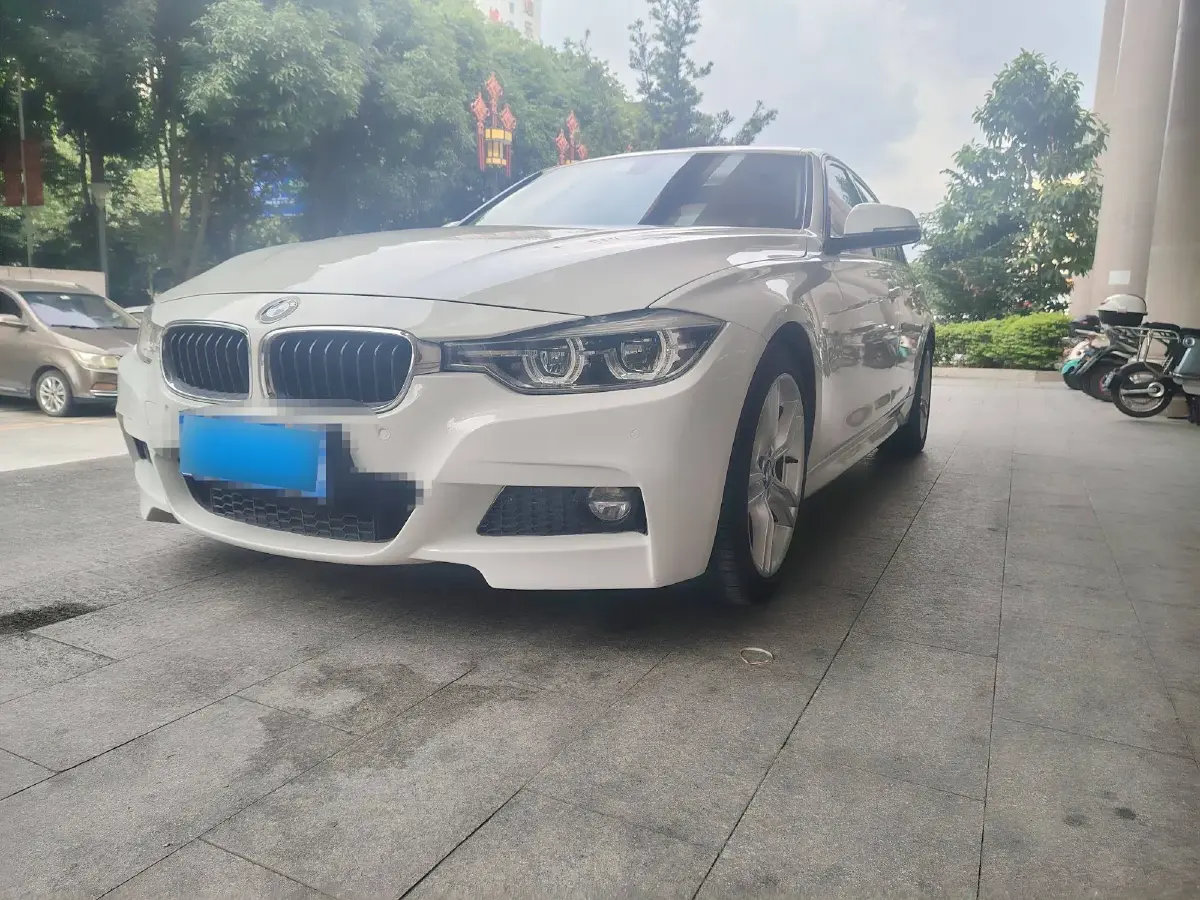 2017 BMW 3 Series 2.0T 184HP L4 8AT