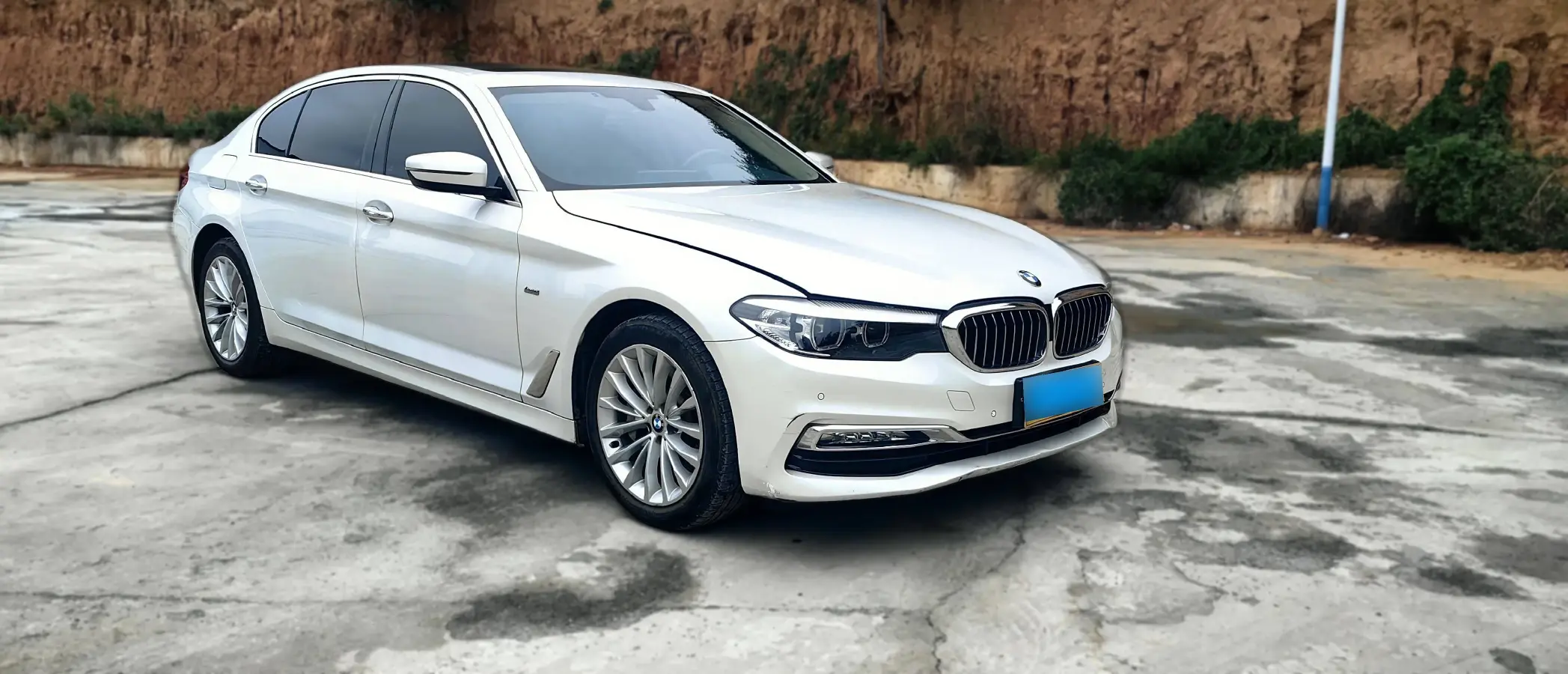 2018 BMW 5 Series 2.0T 252HP L4 8AT