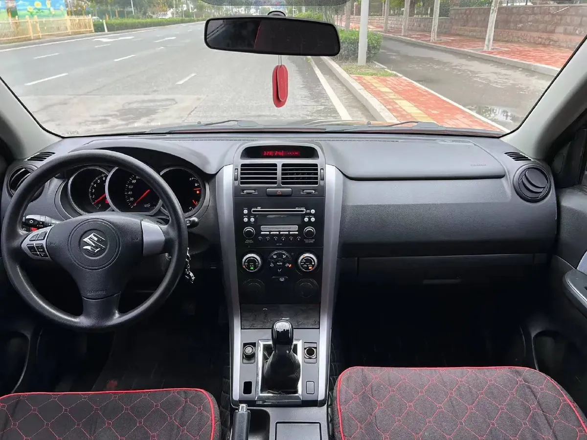 2007 Suzuki Grand Vitara 1.6L 99HP L4 5MT,autocango,china used car exporter,china ev exporter,chinese used car exporter,chinese used ev exporter