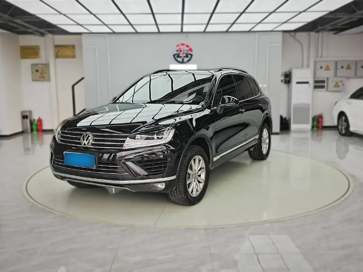 2016 Volkswagen Touareg 3.0T 320HP V6 8AT