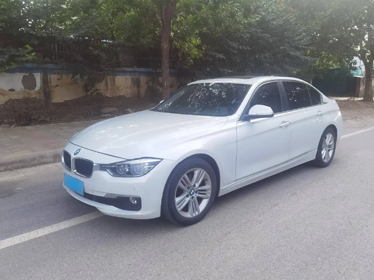 2017 BMW 3 Series 2.0T 184HP L4 8AT